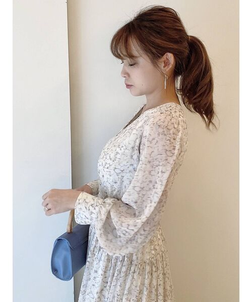 dazzlin（ダズリン）の「フリージアティアードワンピース（ワンピース・レディース・パープル/オレンジ/グリーン・FREE）」の7枚目の写真