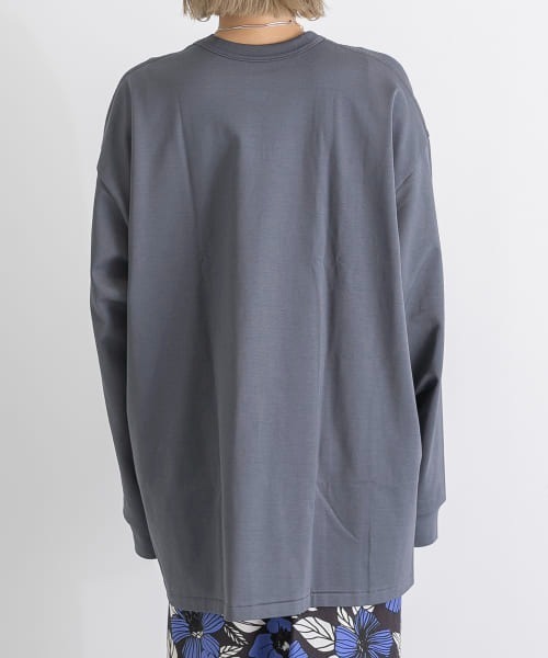 MAISON EUREKA（メゾンエウレカ）の「MAISON EUREKA　GIZA COTTON LONG-SLEEVE PACK T-SHIRT（Tシャツ/カットソー・レディース・チャコールグレー・SMALL）」の7枚目の写真