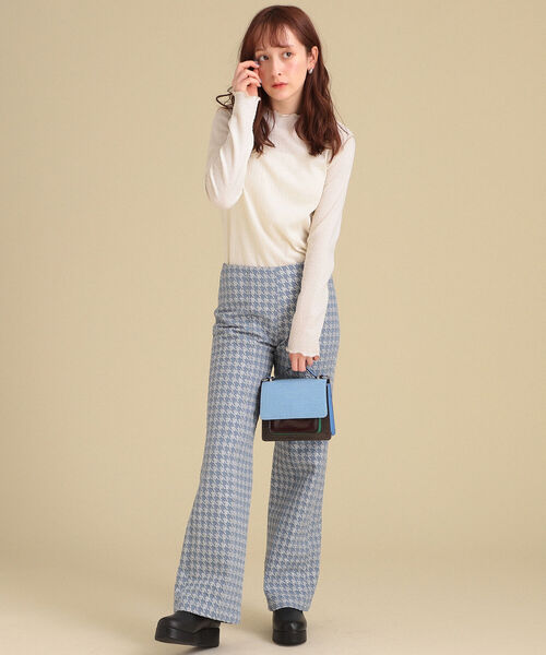 Ray BEAMS(レイビームス)の「Ray BEAMS / シャーリング メロー ボトルネック トップス(Tシャツ/カットソー・レディース・ブラック/オフホワイト/グリーン系その他3・ONE SIZE)」の4枚目の写真