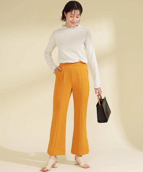 Ray BEAMS(レイビームス)の「Ray BEAMS / シャーリング メロー ボトルネック トップス(Tシャツ/カットソー・レディース・ブラック/オフホワイト/グリーン系その他3・ONE SIZE)」の9枚目の写真