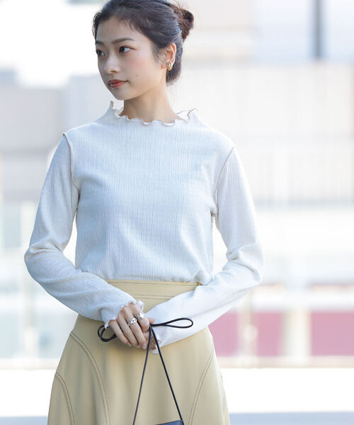 Ray BEAMS(レイビームス)の「Ray BEAMS / シャーリング メロー ボトルネック トップス(Tシャツ/カットソー・レディース・ブラック/オフホワイト/グリーン系その他3・ONE SIZE)」の18枚目の写真