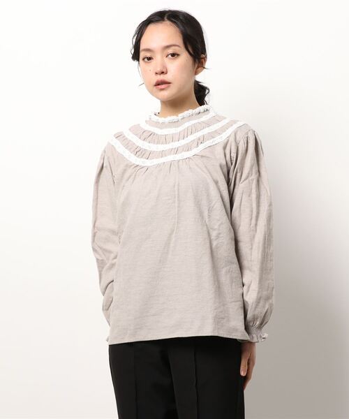 Samansa Mos2(サマンサ モスモス)の「スタンドレースブラウス(シャツ/ブラウス・レディース・ブラック/ベージュ/オフホワイト・フリ-)」の7枚目の写真