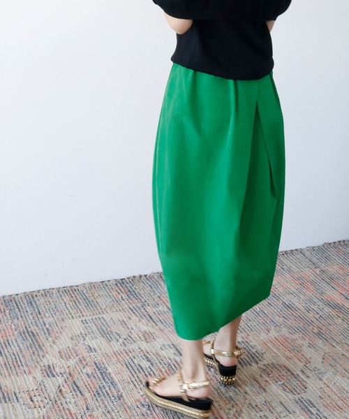 【2022SS】ボックスタックコクーンシルエットミディ丈スカート