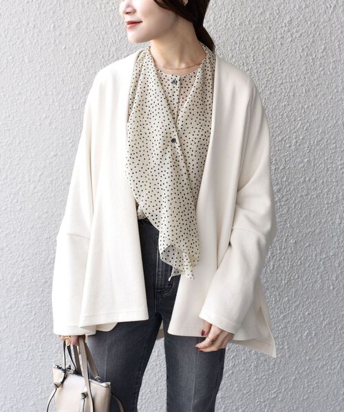 SHIPS（シップス）の「〈手洗い可能〉 ダブルフェイス ショート 羽織り ◇（その他アウター・レディース・オフホワイト/ダークグレー/ライトグリーン/ピンク・ONE SIZE）」の2枚目の写真