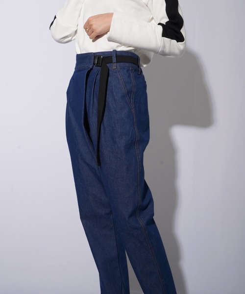 LUCA/LADY LUCK LUCA（ルカ/レディラックルカ）の「LC/LLL タックデニムパンツ（デニムパンツ・レディース・インディゴブルー・36(S)/38(M)）」の5枚目の写真