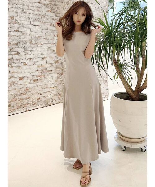 RESEXXY（リゼクシー）の「フレンチスリーブロングワンピース