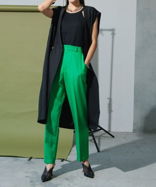 AIC.（エーアイシー）の「ノーカラーダブルボタンロングジレベスト（ベスト・レディース・ブラック/アイボリー・FREE）」の4枚目の写真