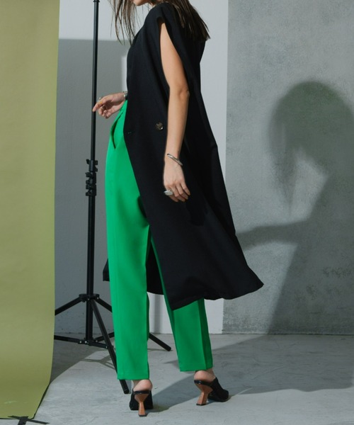 AIC.（エーアイシー）の「ノーカラーダブルボタンロングジレベスト（ベスト・レディース・ブラック/アイボリー・FREE）」の7枚目の写真