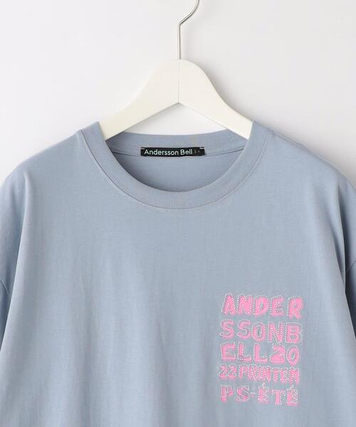 ANDERSSON BELL（アンダースンベル）の「＜Andersson Bell＞ TYPOGRAPHY TEE/Tシャツ（Tシャツ/カットソー・メンズ・ホワイト/ライトブルー/ブラック・M/L）」の5枚目の写真