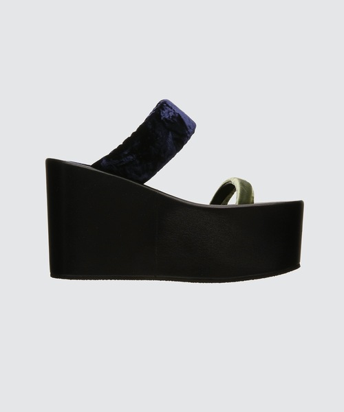 DRIES VAN NOTEN（ドリスヴァンノッテン）の「LADIES SANDALS QU603（サンダル・レディース・グリーン・38/37/36/35/39）」の2枚目の写真