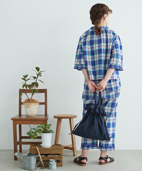 chambre de charme(シャンブルドゥシャーム)の「cdc コットンタイプライター NVW ナップサック(バックパック/リュック・レディース・ネイビー/グリーン・FREE)」の8枚目の写真