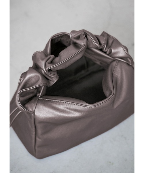STYLE DELI(スタイルデリ)の「シャーリングハンドルバッグ(ハンドバッグ・レディース・ブラック/ブルー/アイボリー/その他・FREE)」の15枚目の写真