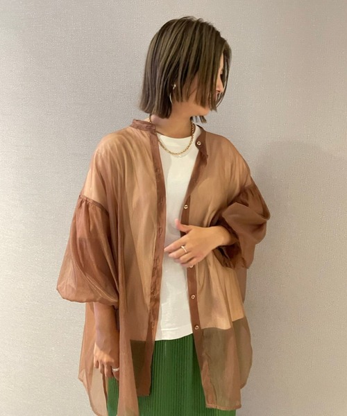 JUGLANS(ユグランス)の「☆ 魅力的なレイヤードスタイルが叶う。オーガンジーバッグギャザーブラウス 30479A232(シャツ/ブラウス・レディース・ブラック/ブラウン/グリーン・FREE)」の5枚目の写真