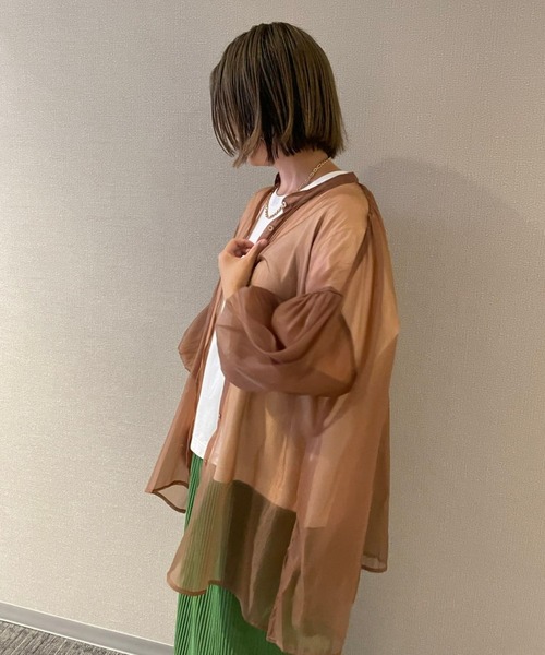 JUGLANS(ユグランス)の「☆ 魅力的なレイヤードスタイルが叶う。オーガンジーバッグギャザーブラウス 30479A232(シャツ/ブラウス・レディース・ブラック/ブラウン/グリーン・FREE)」の6枚目の写真