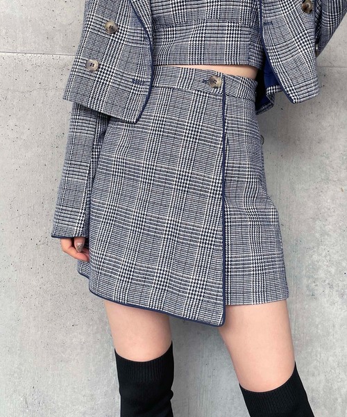 SPIRALGIRL（スパイラルガール）の「チェック柄パイピングラップショートパンツ（その他パンツ・レディース・ネイビー/ブラウン・FREE）」の8枚目の写真