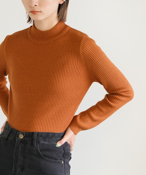 select MOCA(セレクトモカ)の「プチハイネックシンプルリブニット(ニット/セーター・レディース・テラコッタ/ベージュ/ブルー/アイボリー/ブラック・FREE)」の4枚目の写真
