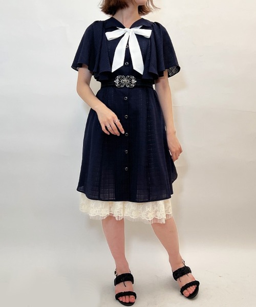 axes femme（アクシーズファム）の「シアーチェックケープ風