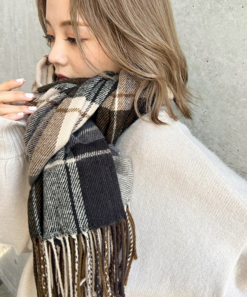 moment+（モーメントプラス）の「フェイクウール起毛チェック柄マフラー（マフラー・レディース・ブラウン/オレンジ/グリーン・FREE）」の15枚目の写真