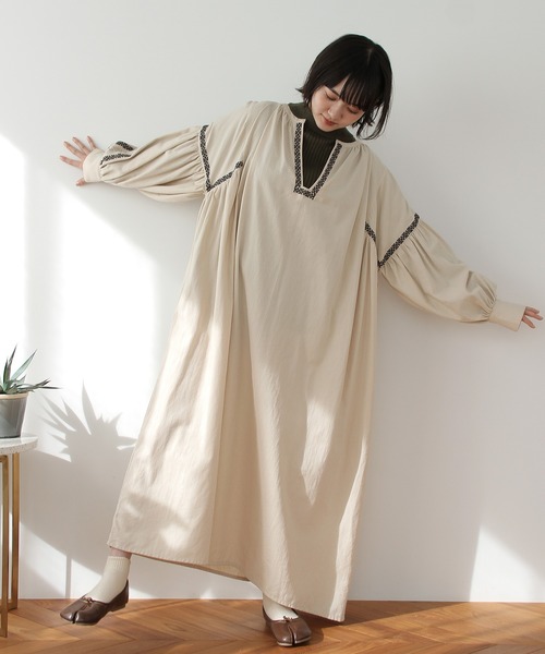 Crisp(クリスプ)の「刺繍レースワンピース(ワンピース・レディース・その他/ブラック・FREE)」の2枚目の写真