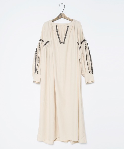 Crisp(クリスプ)の「刺繍レースワンピース(ワンピース・レディース・その他/ブラック・FREE)」の4枚目の写真