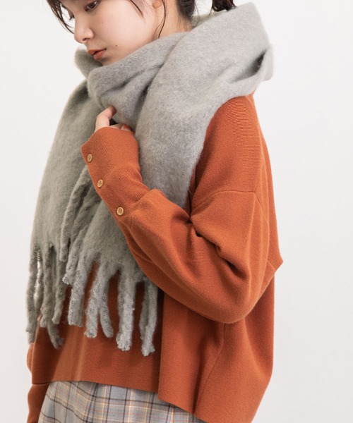 POU DOU DOU(プードゥドゥ)の「ブークレーマフラー(マフラー・レディース・ブラウン/ライトブルー/ダークグレー/ミント・8)」の2枚目の写真