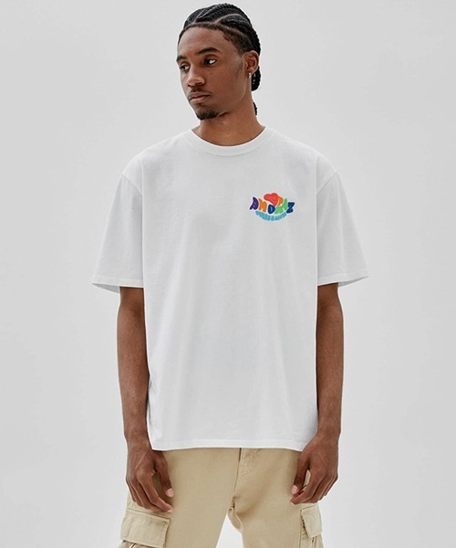 GUESS ORIGINALS（ゲスオリジナルズ）の「GUESS x J BALVIN/ゲス×ジェイバルヴィン/GO J BALVIN PEACE LOVE SHIRTS（Tシャツ/カットソー・メンズ・ホワイト・L/XL/M）」の3枚目の写真