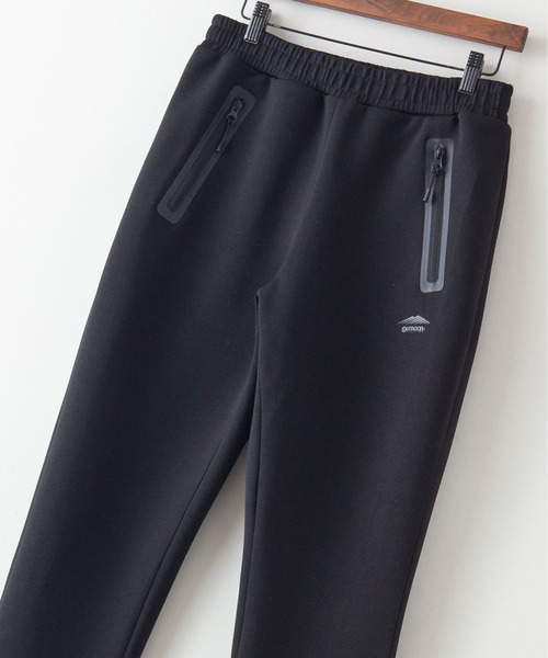 OUTDOOR PRODUCTS（アウトドアプロダクツ）の「【OUTDOOR PRODUCTS/アウトドアプロダクツ】防風　ダンボールジョガーパンツ　ストレッチ　テーパードシルエット　ワンポイントブランドロゴ（スウェットパンツ・メンズ・ブラック/杢グレー・SMALL/MEDIUM/LARGE/X-LARGE）」の2枚目の写真