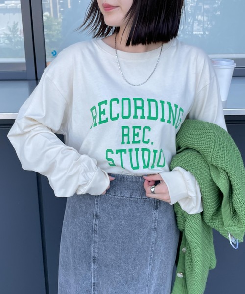 WEGO（ウィゴー）の「WEGO/グラフィックロンT（Tシャツ/カットソー・レディース・ホワイト/ブラック/オフホワイト/サックスブルー/ピンク/その他1/オートミール/ホワイト系その他・SMALL/MEDIUM）」の3枚目の写真