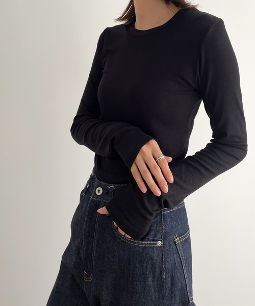 CANAL JEAN（キャナルジーン）の「El mar(エルマール) リブクルーネックロングTシャツ（Tシャツ/カットソー・レディース・チャコールグレー/ブラック/ブラウン/アイボリー・ONE SIZE）」の7枚目の写真