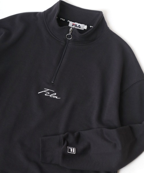 FILA（フィラ）の「FILA/フィラ 別注 ビッグシルエット ミニロゴ ワンポイント刺繍 ハーフジップ スウェット（スウェット・メンズ・アッシュグレー/ダークグリーン/ネイビー/スミクロ・LL/M/L）」の9枚目の写真
