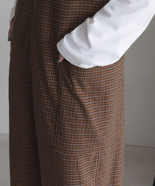 UNIVERSAL OVERALL（ユニバーサルオーバーオール）の「【UNIVERSAL OVERALL/ユニバーサルオーバーオール】T/Rチェックサロペット（サロペット/オーバーオール・レディース・ブラック系その他/ブラウン系その他・M）」の17枚目の写真