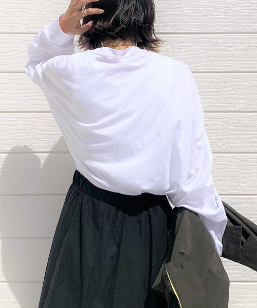 Q（キュー）の「LOVEロゴT（Tシャツ/カットソー・レディース・ブラック/アイボリー・MEDIUM）」の6枚目の写真