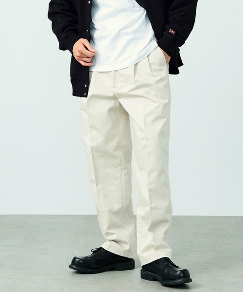 Lee（リー）の「ツータック トラウザーパンツ（デニムパンツ）」 - WEAR