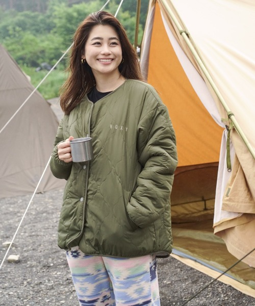 ROXY(ロキシー)の「SWAN ZIP/ロキシーリバーシブルボアジャケット(スウェット・レディース・ホワイト/ブラック/ブラウン・LARGE/SMALL/MEDIUM)」の4枚目の写真