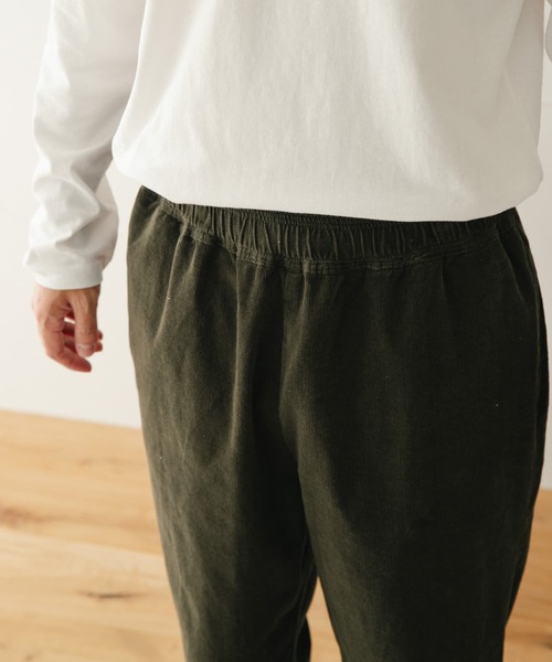 ITEMS URBANRESEARCH(アイテムズ アーバンリサーチ)の「コーデュロイ シェフパンツ(その他パンツ・メンズ・ブラック/ネイビー/オリーブ/ブラウン・LARGE/MEDIUM)」の18枚目の写真