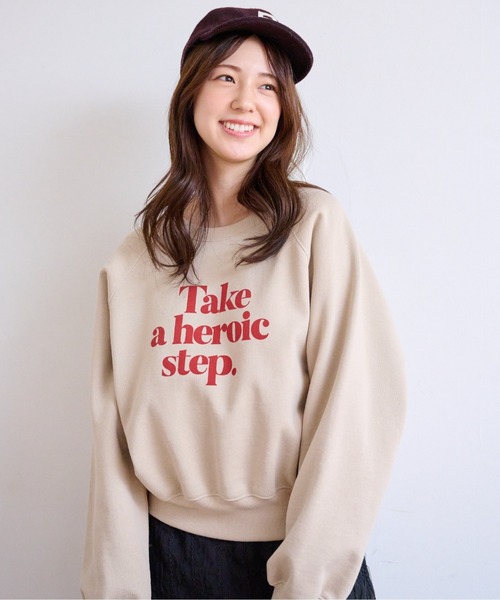 FREE'S MART（フリーズマート）の「カラーロゴプリントショート丈スウェット（Tシャツ/カットソー・レディース・ベージュ/ネイビー/ホワイト系その他・FREE）」の4枚目の写真