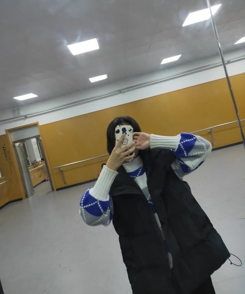 Girly Doll（ガーリードール）の「フェイクダウンベスト（ダウンベスト・レディース・ブラック/オフホワイト・M/L）」の11枚目の写真