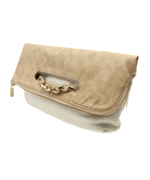 GALLARDAGALANTE（ガリャルダガランテ）の「チェーンアレンジクラッチ（ショルダーバッグ・レディース・ベージュ・FREE）」の2枚目の写真