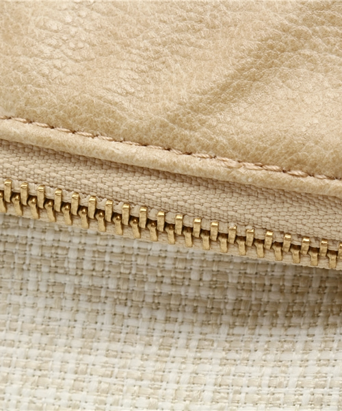 GALLARDAGALANTE（ガリャルダガランテ）の「チェーンアレンジクラッチ（ショルダーバッグ・レディース・ベージュ・FREE）」の8枚目の写真