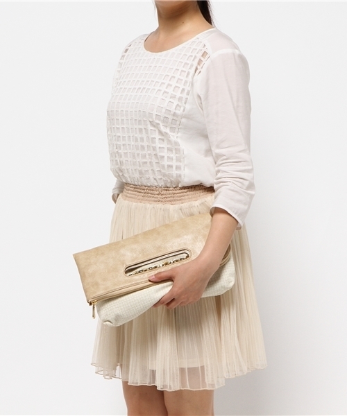 GALLARDAGALANTE（ガリャルダガランテ）の「チェーンアレンジクラッチ（ショルダーバッグ・レディース・ベージュ・FREE）」の10枚目の写真