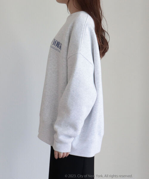 fredy emue(フレディエミュ)の「【GOOD ROCK SPEED/グッドロックスピード】NYCロゴ裏起毛スウェット(スウェット・レディース・ライトグレー・38)」の7枚目の写真