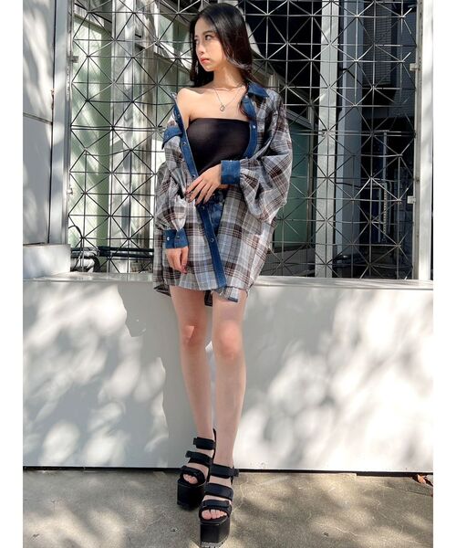 GYDA（ジェイダ）の「デニムドッキングチェック BIGシャツ（シャツ/ブラウス・レディース・グレー/アイボリー・FREE）」の9枚目の写真