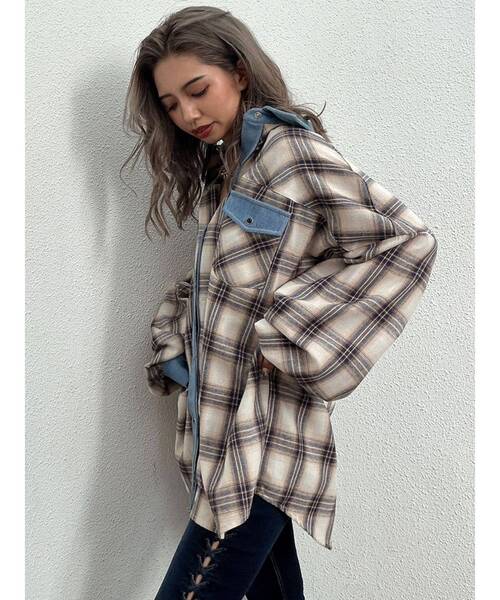 GYDA（ジェイダ）の「デニムドッキングチェック BIGシャツ（シャツ/ブラウス・レディース・グレー/アイボリー・FREE）」の13枚目の写真