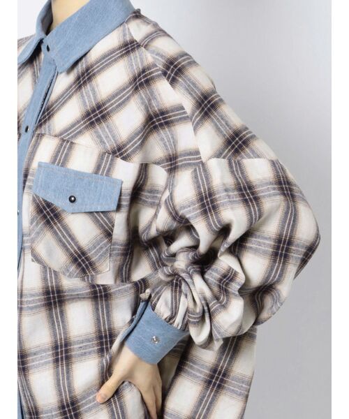 GYDA（ジェイダ）の「デニムドッキングチェック BIGシャツ（シャツ/ブラウス・レディース・グレー/アイボリー・FREE）」の22枚目の写真
