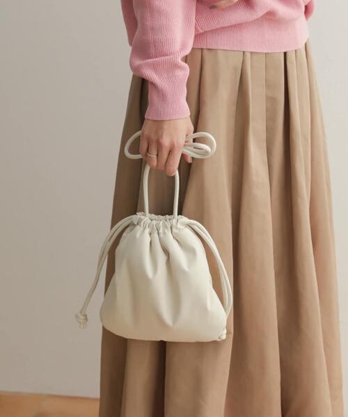 URBAN RESEARCH DOORS（アーバンリサーチドアーズ）の「クッションショルダーバッグ（ショルダーバッグ・レディース・ベージュ/アイボリー/ブルー・-）」の4枚目の写真