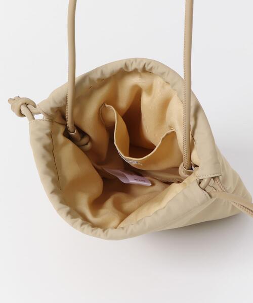 URBAN RESEARCH DOORS（アーバンリサーチドアーズ）の「クッションショルダーバッグ（ショルダーバッグ・レディース・ベージュ/アイボリー/ブルー・-）」の8枚目の写真