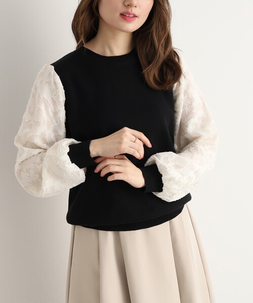 DRESKIP（ドレスキップ）の「◆【上品に着映える】お袖カットジャカード異素材ニット（ニット/セーター・レディース・ブラック/パープル/ライトベージュ・02/03）」の2枚目の写真