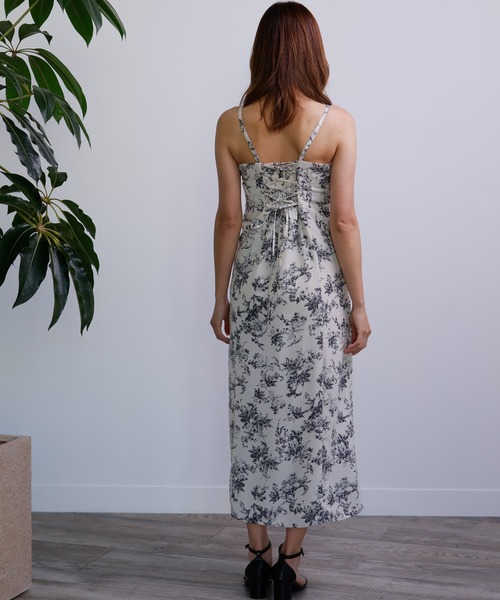 LADYMADE（レディメイド）の「フレアスリットキャミワンピース（ワンピース・レディース・アイボリー/ブラック/パープル・FREE）」の9枚目の写真