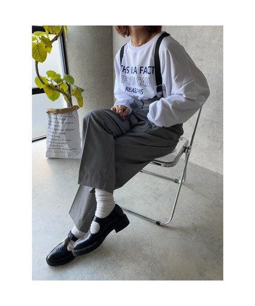 owndaily（オンデイリー）の「サスペンダー付きタックパンツ（サロペット/オーバーオール・レディース・グレー/ブラック・FREE）」の7枚目の写真