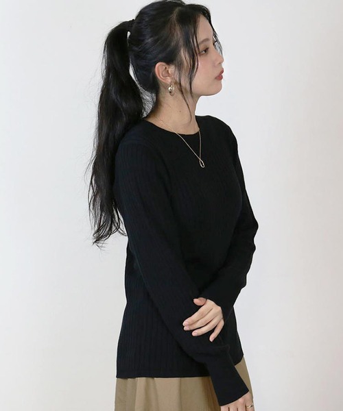 atONE(アットワン)の「atONE ラウンドネックリブニット 長袖(ニット/セーター・レディース・杢グレー/ダークグリーン/ブラック/バーガンディー/グレイッシュベージュ/オフホワイト・M-L/LL~3L/4L~5L/M~L)」の7枚目の写真